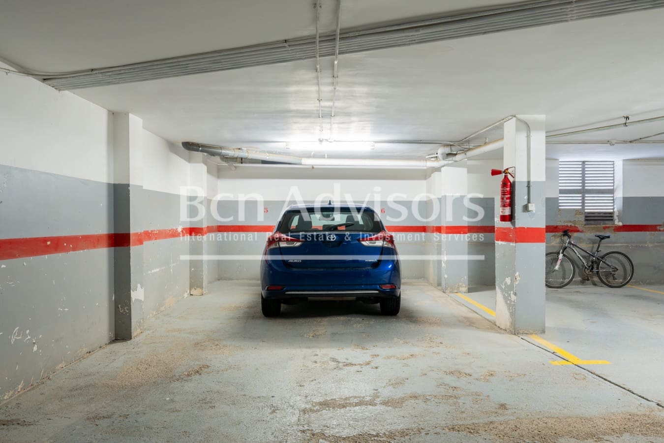3 makuuhuone Huoneisto myytävänä paikassa Esplugues de Llobregat mukana uima-altaan 
autotalli - 868 000 € (Ref: 10148443)
