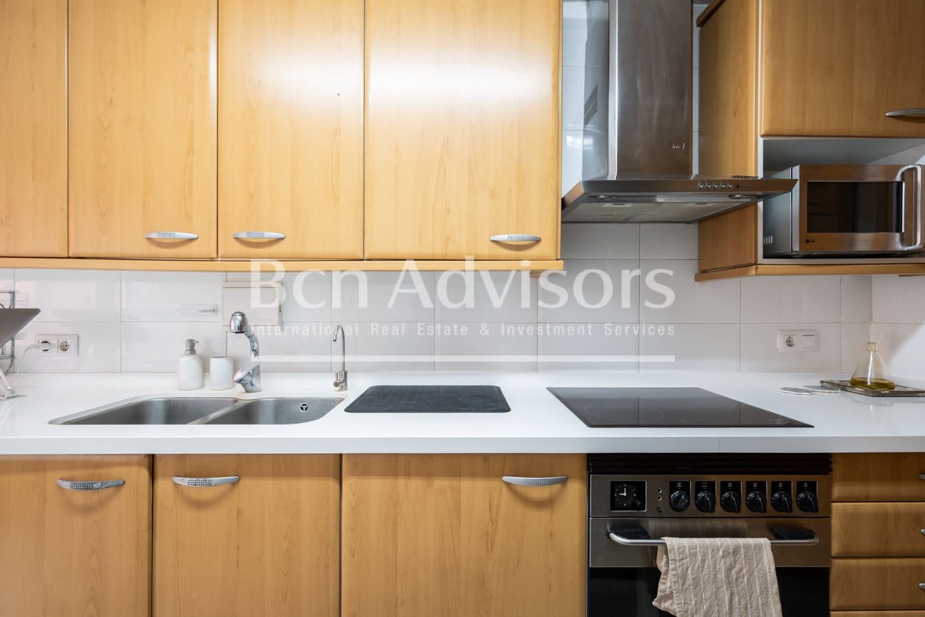 3 soveværelse Lejlighed til salg i Barcelona by med garage - € 630.000 (Ref: 10148444)