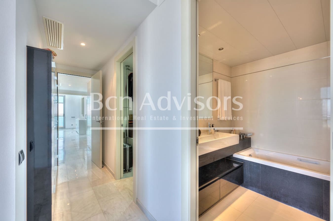 3 soveværelse Lejlighed til salg i Barcelona by med swimmingpool - € 1.850.000 (Ref: 9097441)