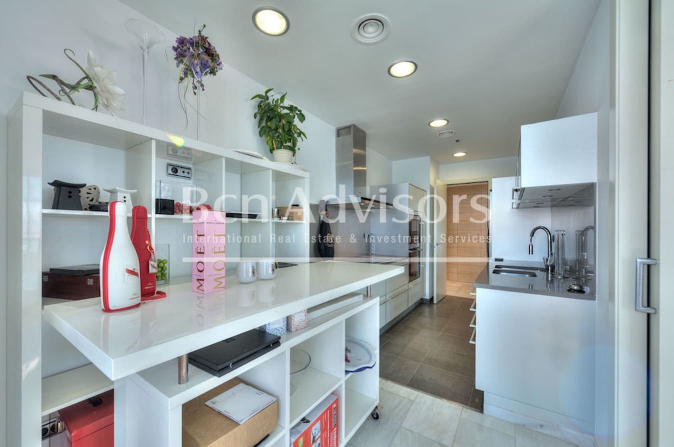 3 soveværelse Lejlighed til salg i Barcelona by med swimmingpool - € 1.850.000 (Ref: 9097441)