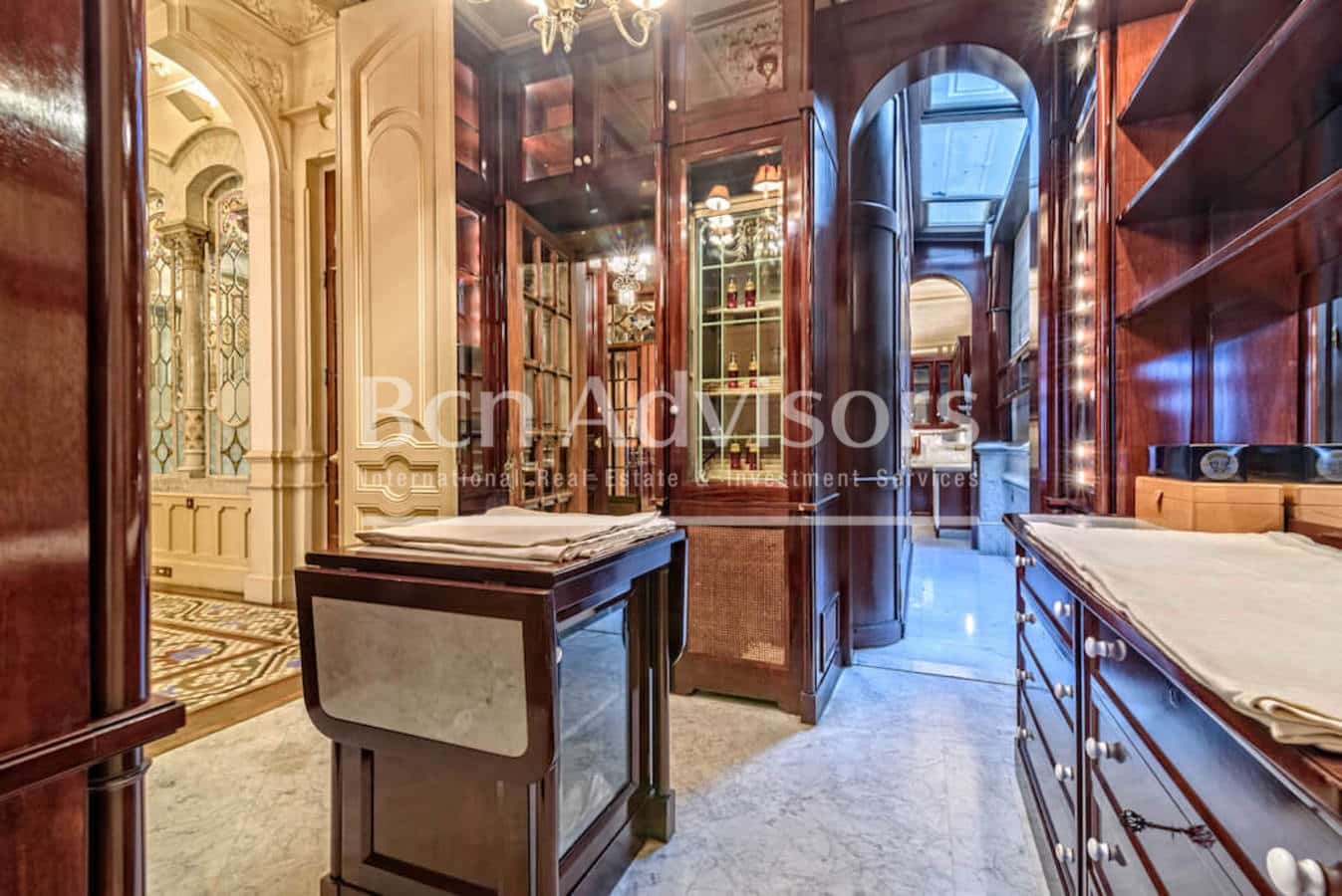 4 bedroom Apartment for sale in Barcelona city - € 12,000,000 (Ref: 9097442)