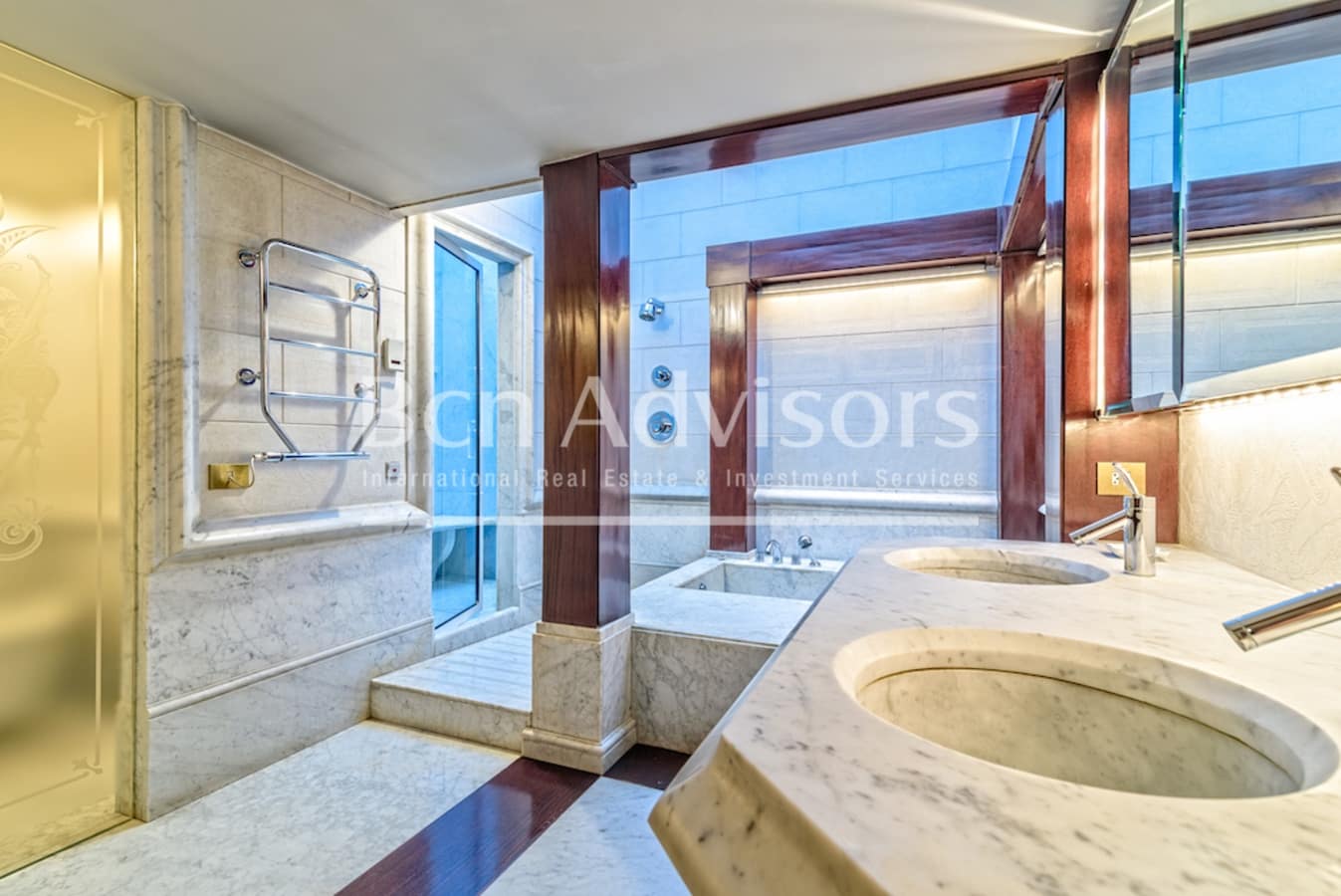 4 bedroom Apartment for sale in Barcelona city - € 12,000,000 (Ref: 9097442)