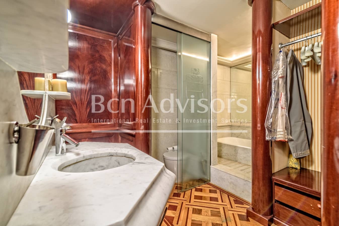 4 bedroom Apartment for sale in Barcelona city - € 12,000,000 (Ref: 9097442)