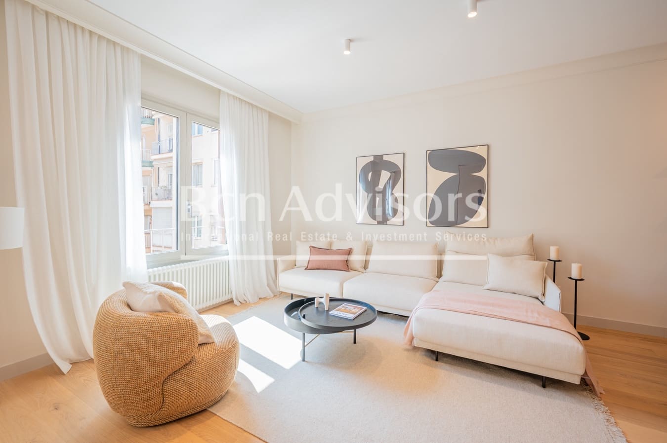 4 soveværelse Lejlighed til salg i Barcelona by - € 1.100.000 (Ref: 9097451)