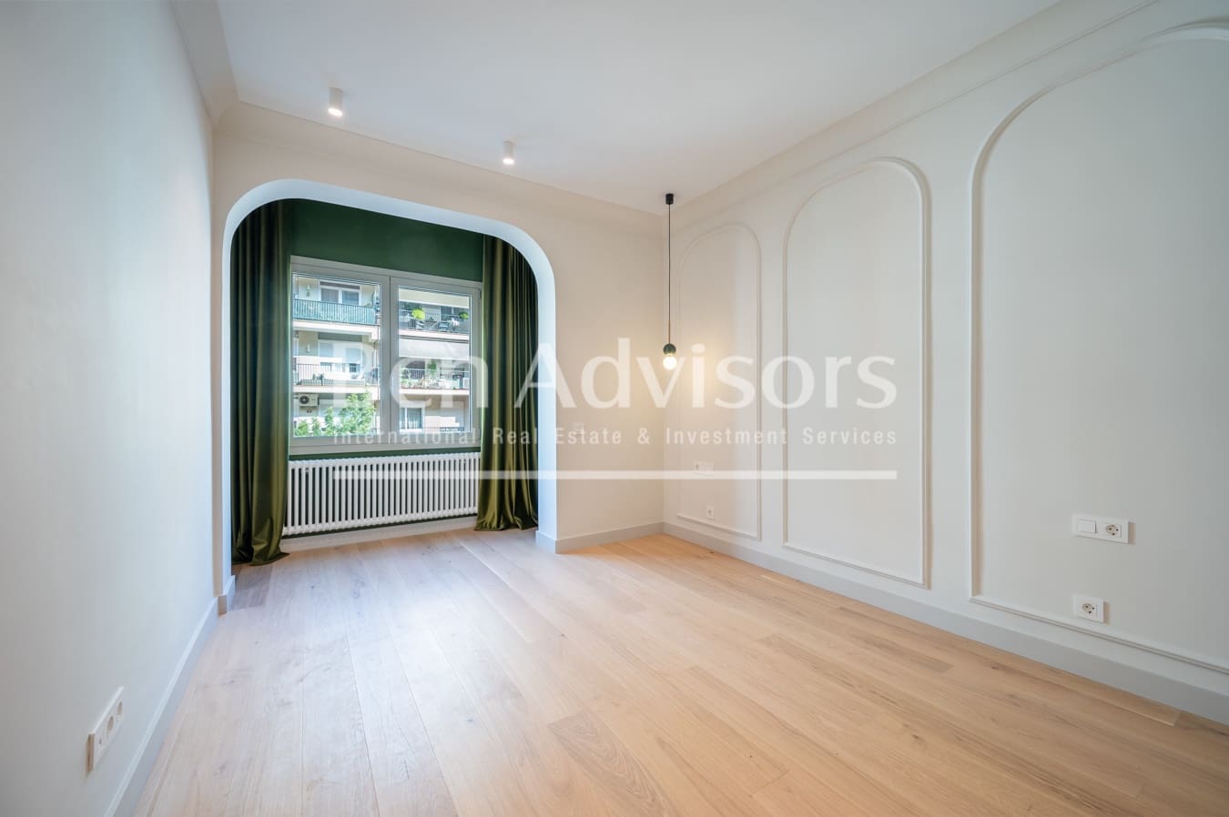 4 soveværelse Lejlighed til salg i Barcelona by - € 1.100.000 (Ref: 9097451)