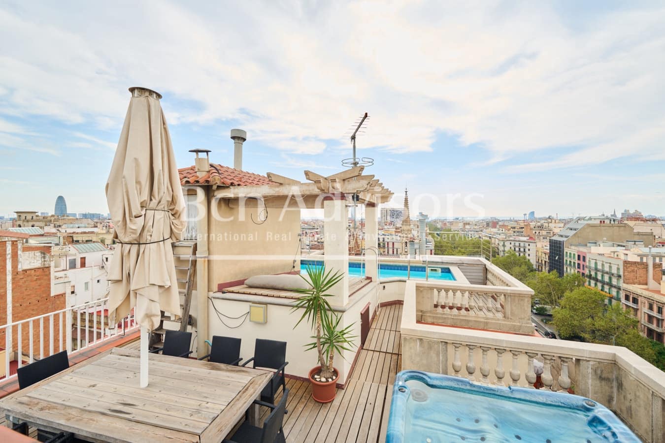 5 soveværelse Penthouse til salg i Barcelona by med swimmingpool - € 5.200.000 (Ref: 9097452)