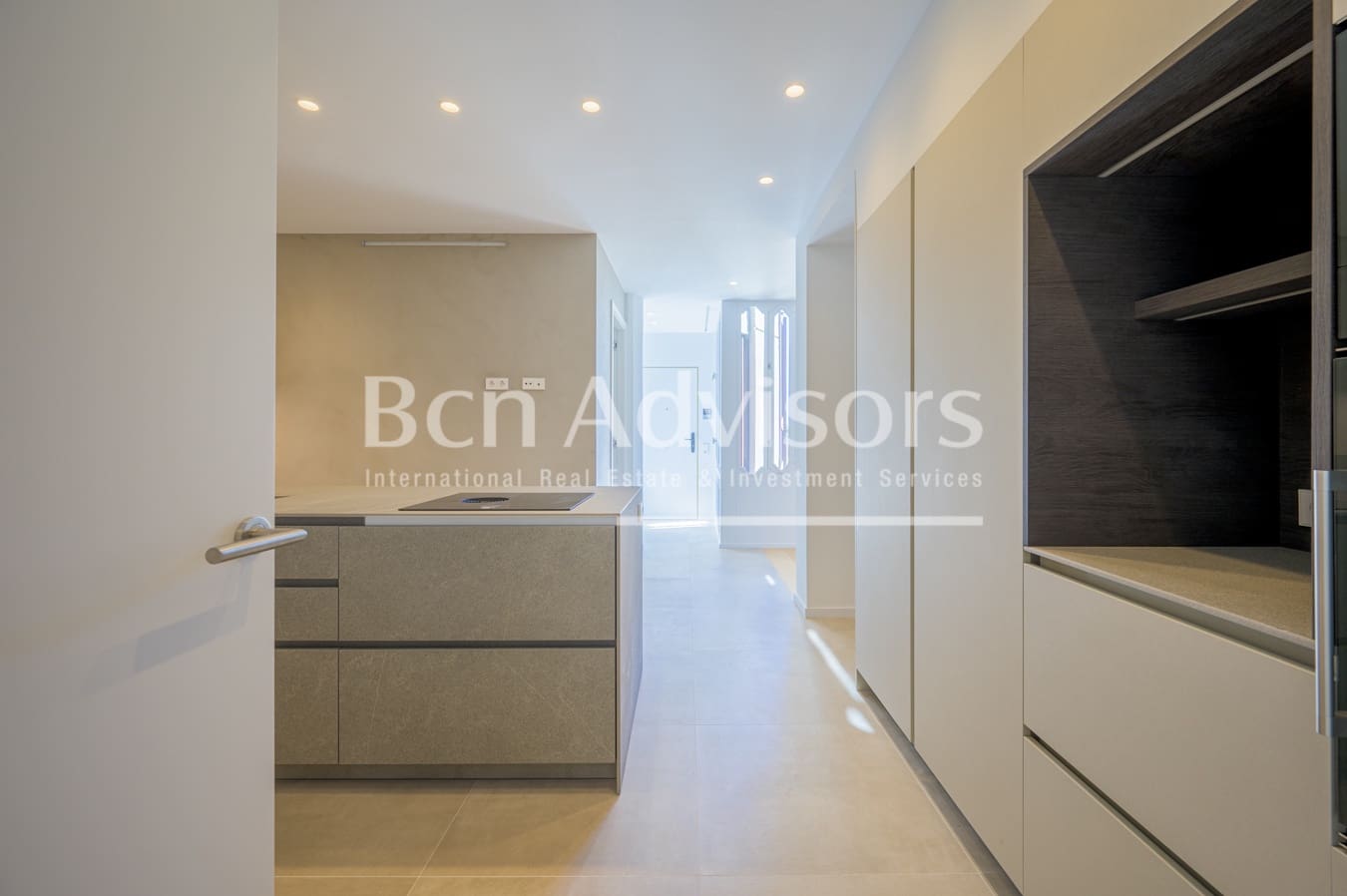 5 soveværelse Lejlighed til salg i Barcelona by med swimmingpool - € 2.755.000 (Ref: 9097456)