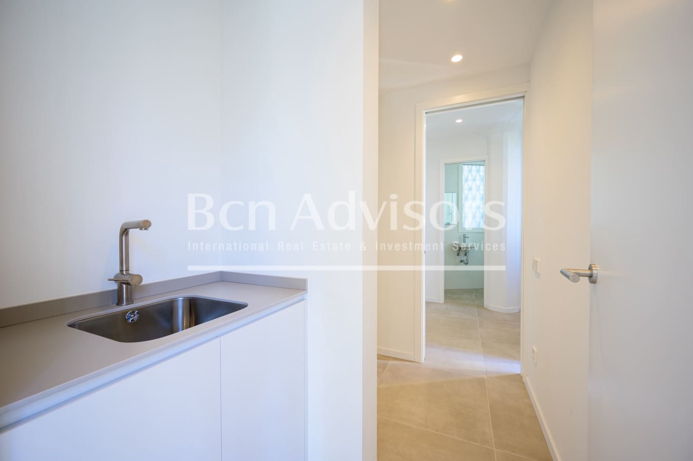 5 soveværelse Lejlighed til salg i Barcelona by med swimmingpool - € 2.755.000 (Ref: 9097456)