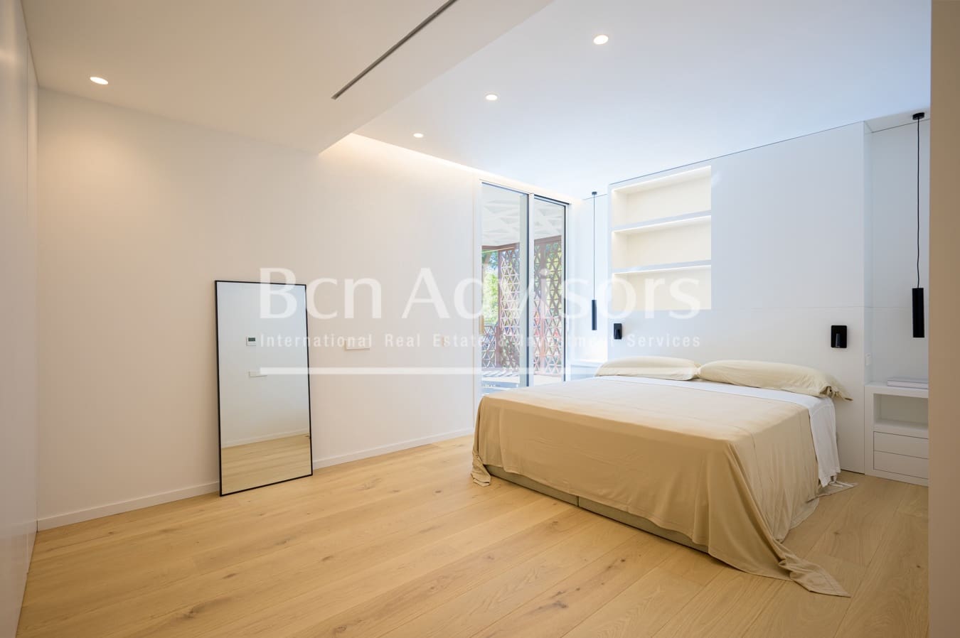 5 soveværelse Lejlighed til salg i Barcelona by med swimmingpool - € 2.755.000 (Ref: 9097456)