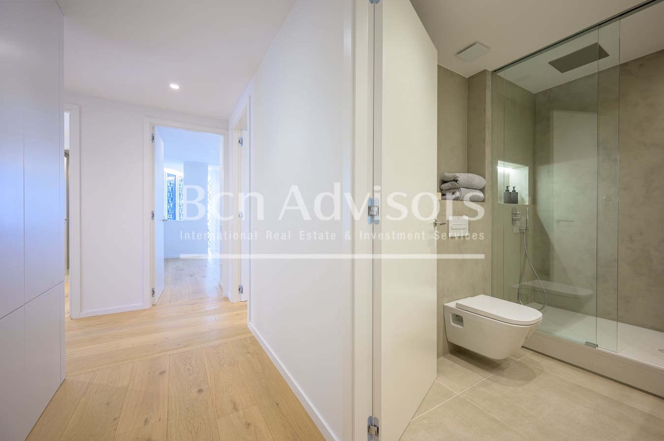 5 soveværelse Lejlighed til salg i Barcelona by med swimmingpool - € 2.755.000 (Ref: 9097456)