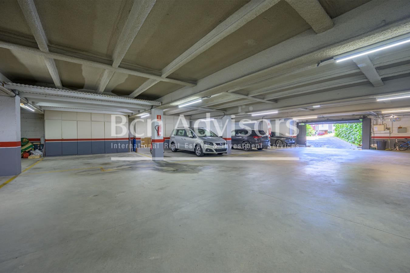 5 soveværelse Lejlighed til salg i Barcelona by med swimmingpool - € 2.755.000 (Ref: 9097456)