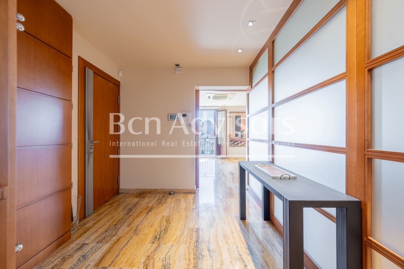 3 soveværelse Lejlighed til salg i Barcelona by med swimmingpool - € 3.500.000 (Ref: 9097461)