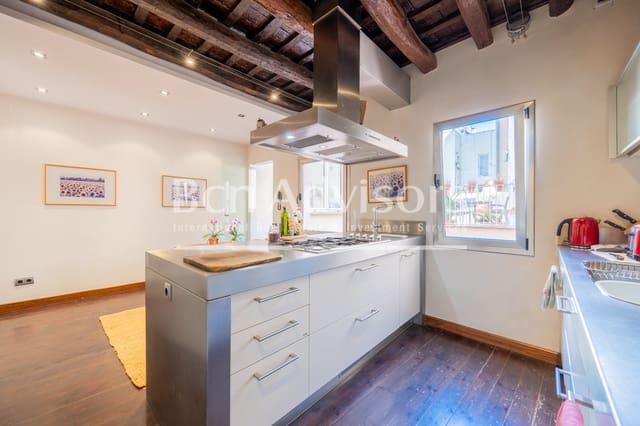 5 soveværelse Lejlighed til salg i El Barri Gòtic, Barcelona by - € 950.000 (Ref: 9097462)