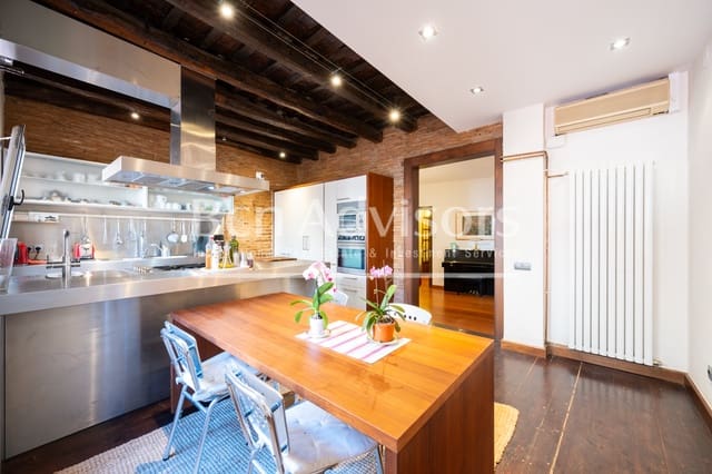 5 soveværelse Lejlighed til salg i El Barri Gòtic, Barcelona by - € 950.000 (Ref: 9097462)