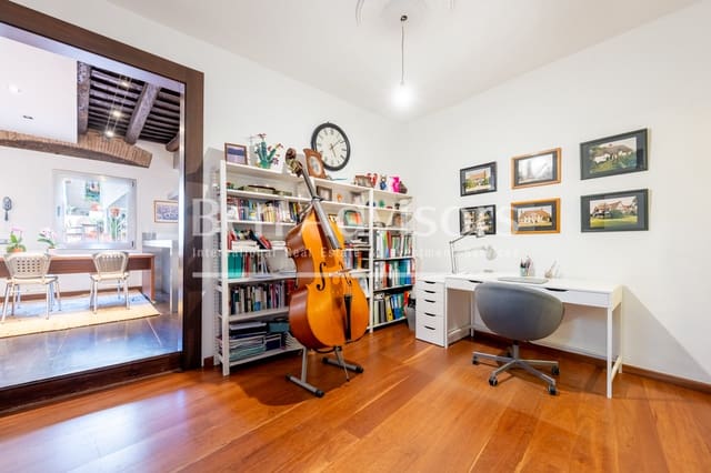 5 soveværelse Lejlighed til salg i El Barri Gòtic, Barcelona by - € 950.000 (Ref: 9097462)