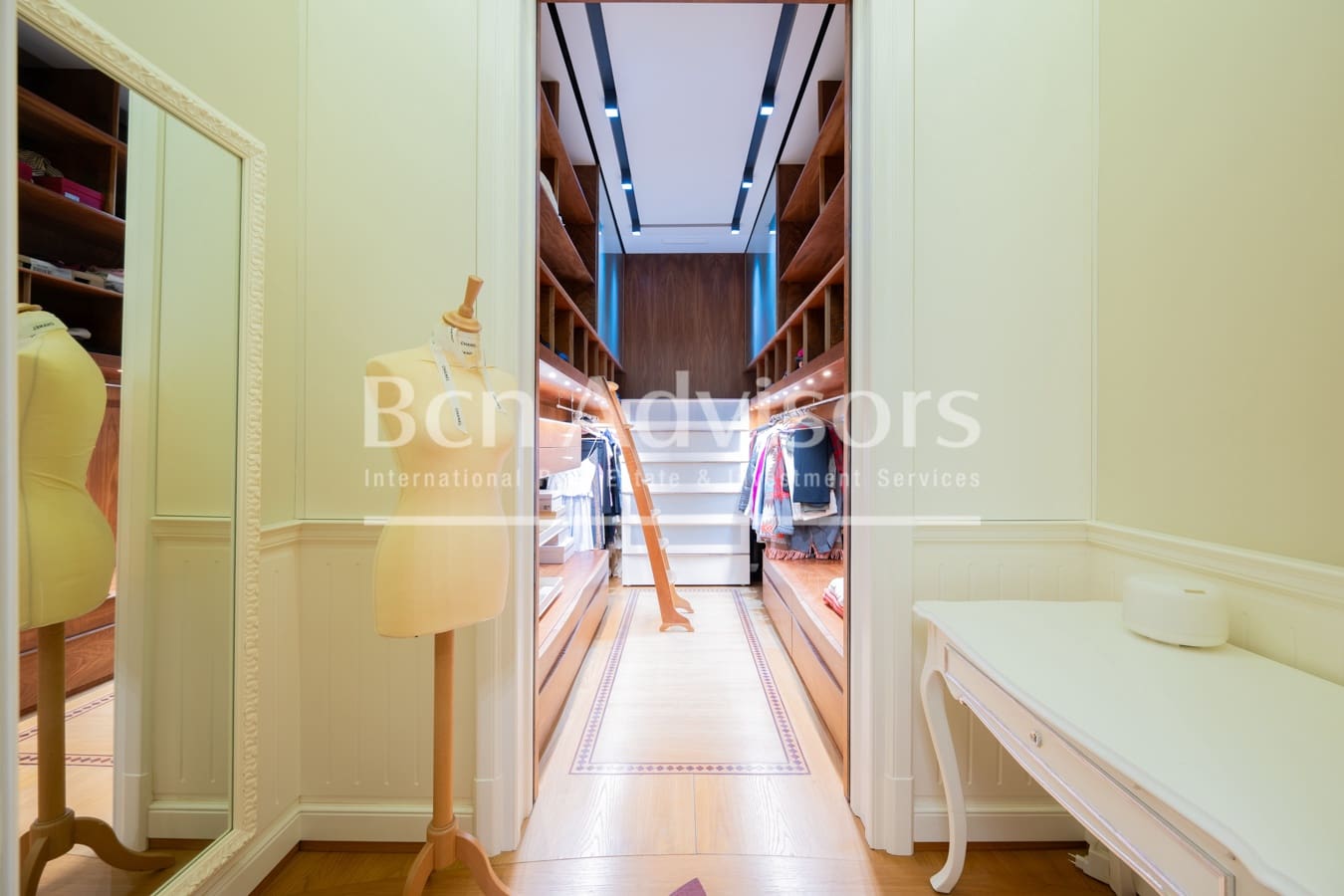 2 soveværelse Lejlighed til salg i Barcelona by - € 1.800.000 (Ref: 9097464)