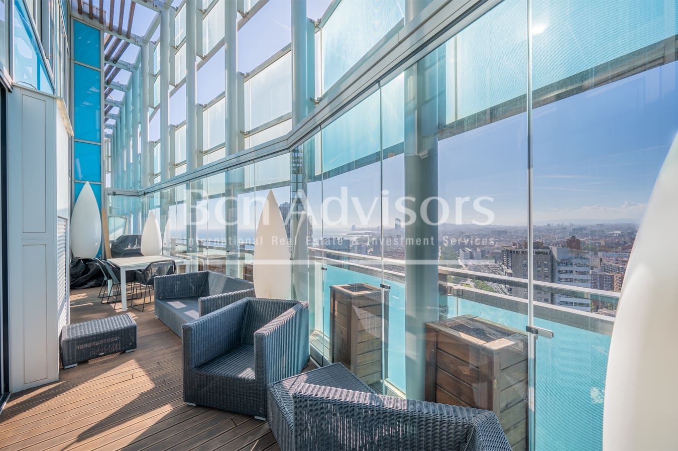 2 soveværelse Penthouse til salg i Barcelona by med swimmingpool - € 1.850.000 (Ref: 9097473)