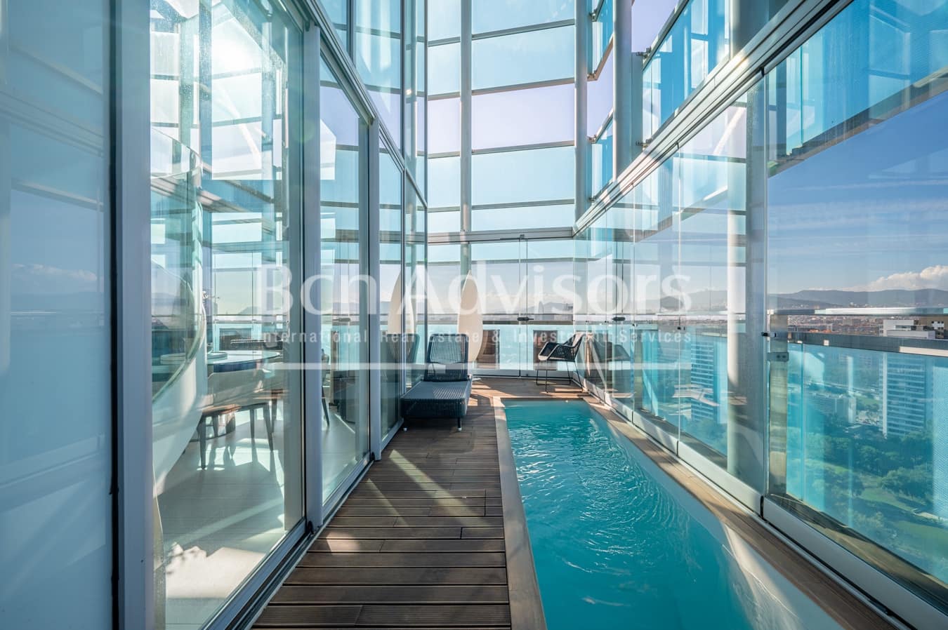 2 soveværelse Penthouse til salg i Barcelona by med swimmingpool - € 1.850.000 (Ref: 9097473)