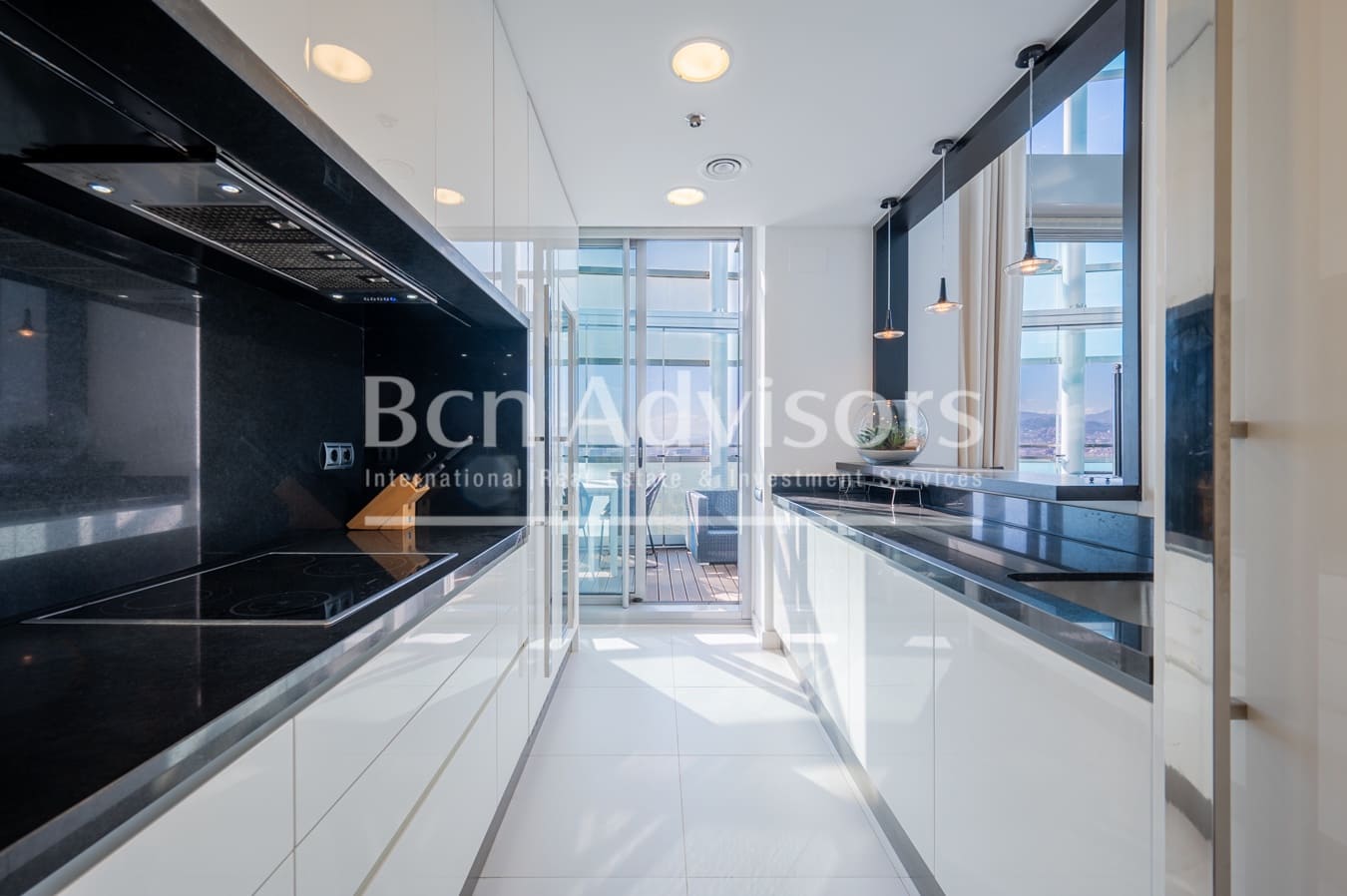 2 soveværelse Penthouse til salg i Barcelona by med swimmingpool - € 1.850.000 (Ref: 9097473)