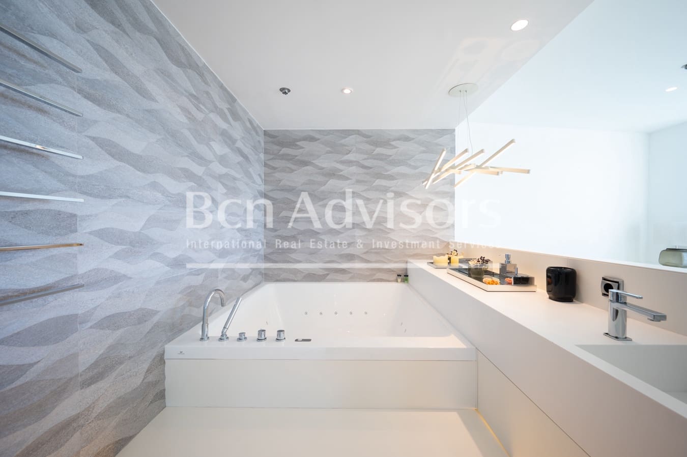 2 soveværelse Penthouse til salg i Barcelona by med swimmingpool - € 1.850.000 (Ref: 9097473)