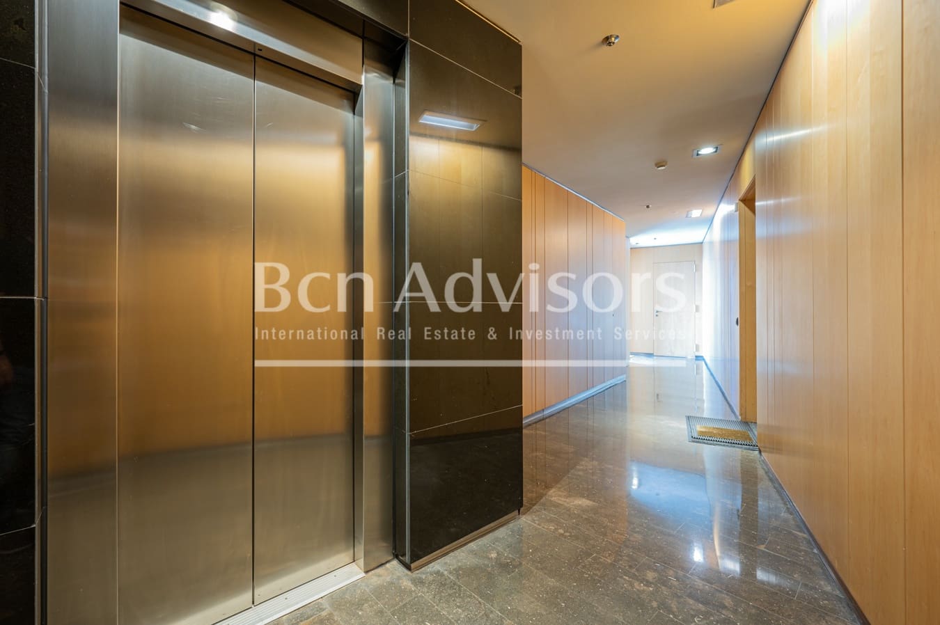 2 soveværelse Penthouse til salg i Barcelona by med swimmingpool - € 1.850.000 (Ref: 9097473)