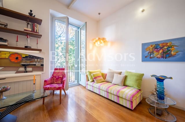 2 bedroom Apartment for sale in El Raval, Barcelona city - € 485,000 (Ref: 9097474)