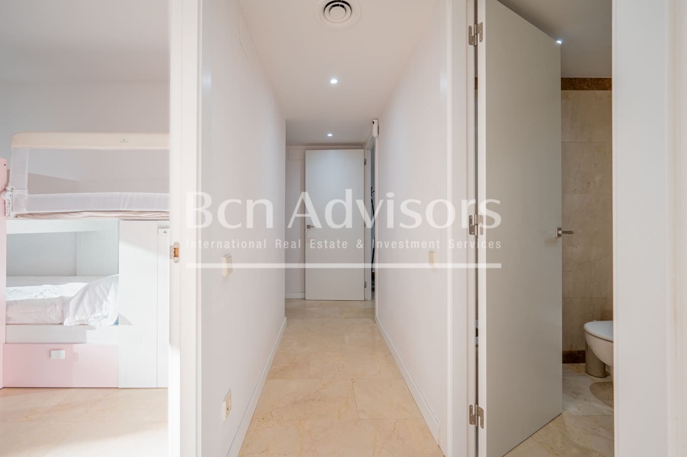 2 makuuhuone Huoneisto myytävänä paikassa Barcelona kaupunki mukana uima-altaan - 769 000 € (Ref: 9097478)