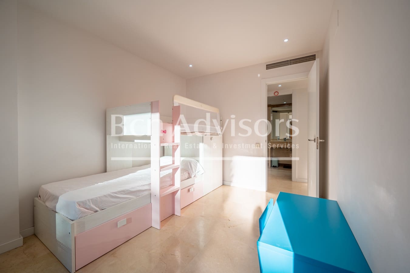 2 makuuhuone Huoneisto myytävänä paikassa Barcelona kaupunki mukana uima-altaan - 769 000 € (Ref: 9097478)