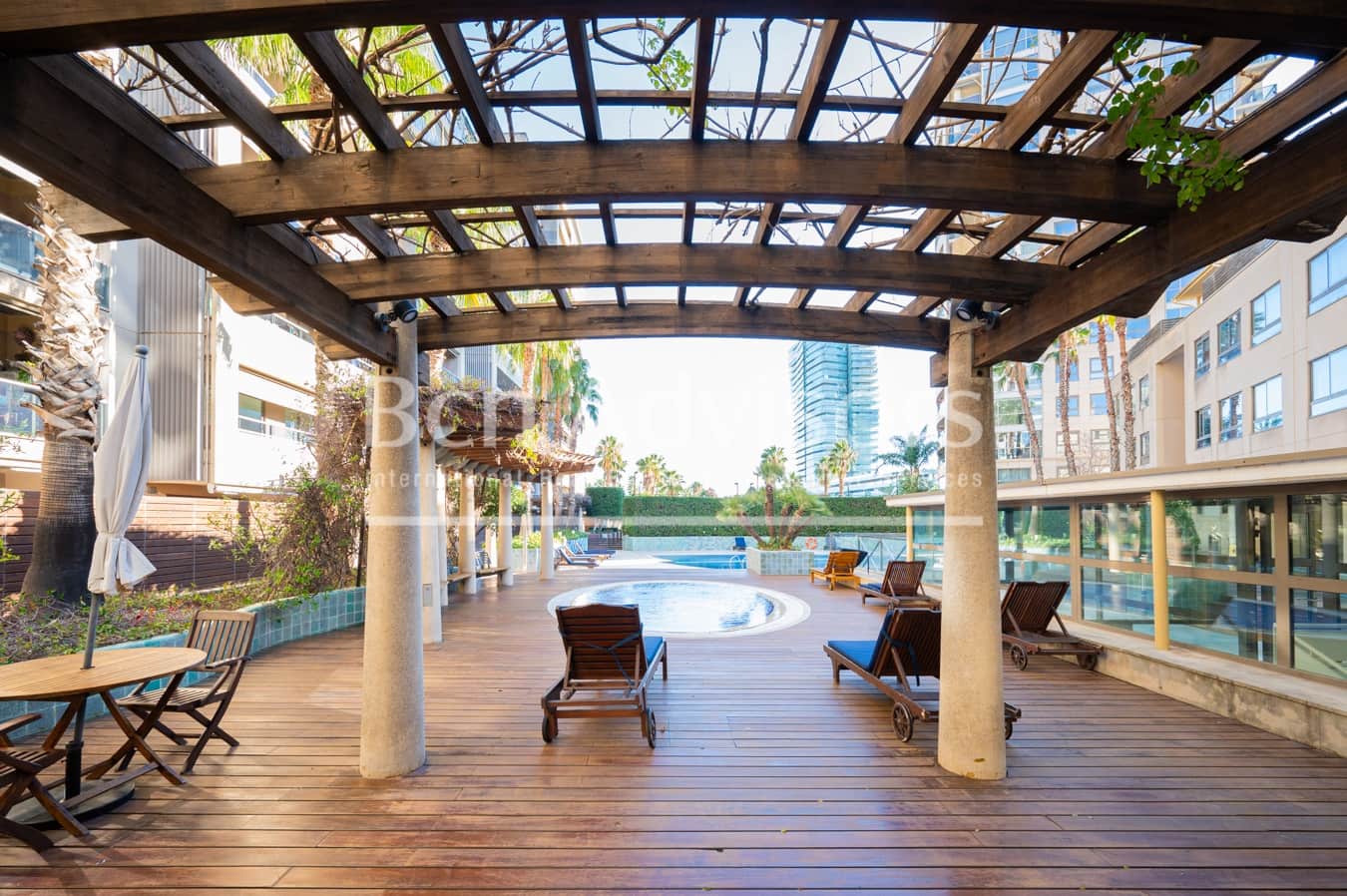 2 makuuhuone Huoneisto myytävänä paikassa Barcelona kaupunki mukana uima-altaan - 769 000 € (Ref: 9097478)