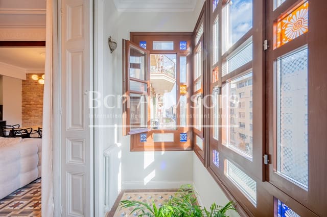 3 bedroom Apartment for sale in La Dreta de L'Eixample, Barcelona city - € 1,250,000 (Ref: 9097482)