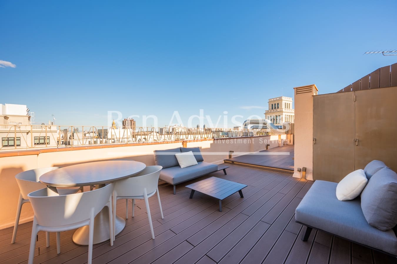1 soveværelse Penthouse til salg i Barcelona by - € 800.000 (Ref: 9097484)