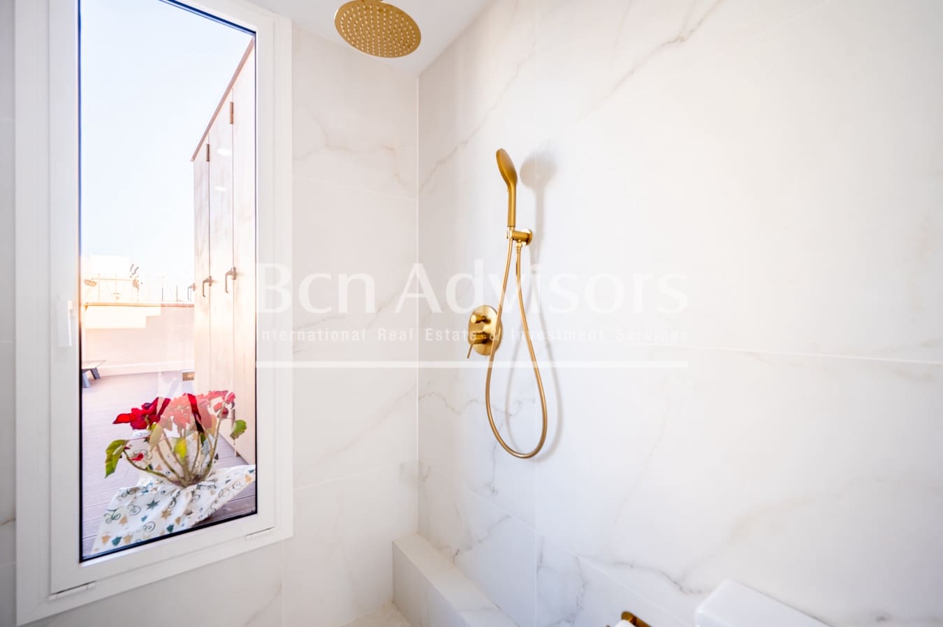 1 makuuhuone Kattohuoneisto myytävänä paikassa Barcelona kaupunki - 800 000 € (Ref: 9097484)