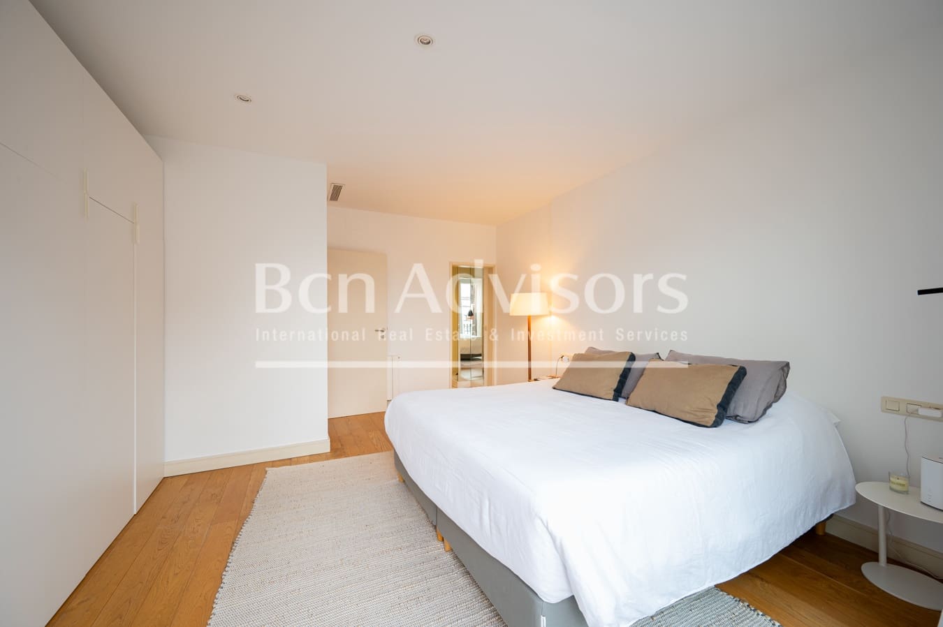 4 soveværelse Lejlighed til salg i Barcelona by - € 1.598.000 (Ref: 9097485)