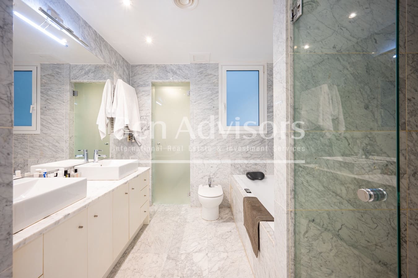 4 soveværelse Lejlighed til salg i Barcelona by - € 1.598.000 (Ref: 9097485)