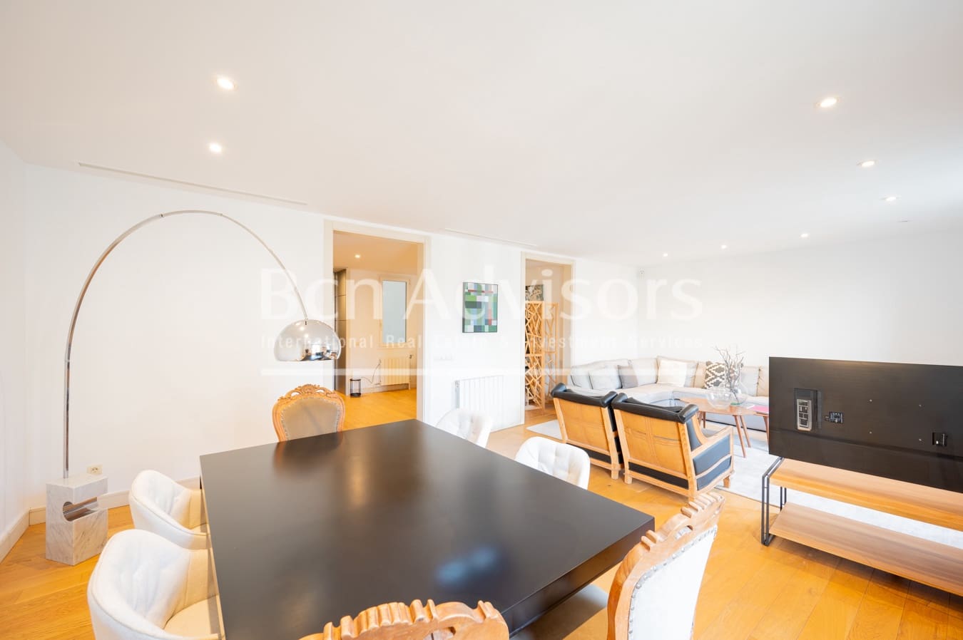 4 soveværelse Lejlighed til salg i Barcelona by - € 1.598.000 (Ref: 9097485)