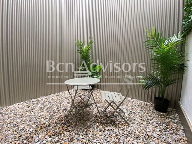 2 soveværelse Lejlighed til salg i El Raval, Barcelona by - € 485.000 (Ref: 9097490)