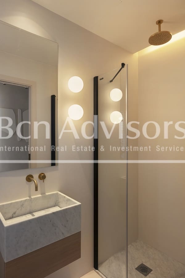 2 soverom Penthouse til salgs i Barcelona by - € 1 495 000 (Ref: 9097492)