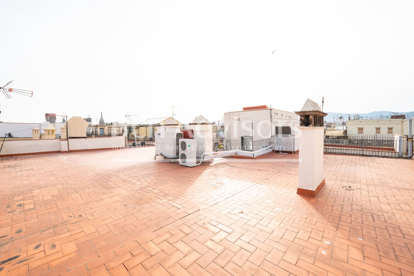 3 soveværelse Penthouse til salg i Barcelona by - € 1.795.000 (Ref: 9097493)