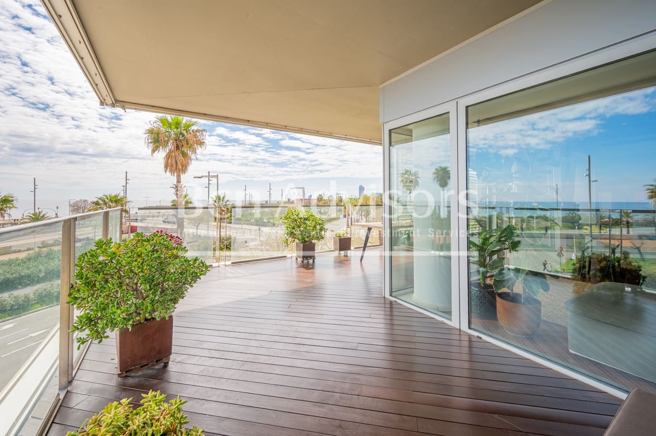 2 soveværelse Lejlighed til salg i Barcelona by med swimmingpool garage - € 1.190.000 (Ref: 9097499)