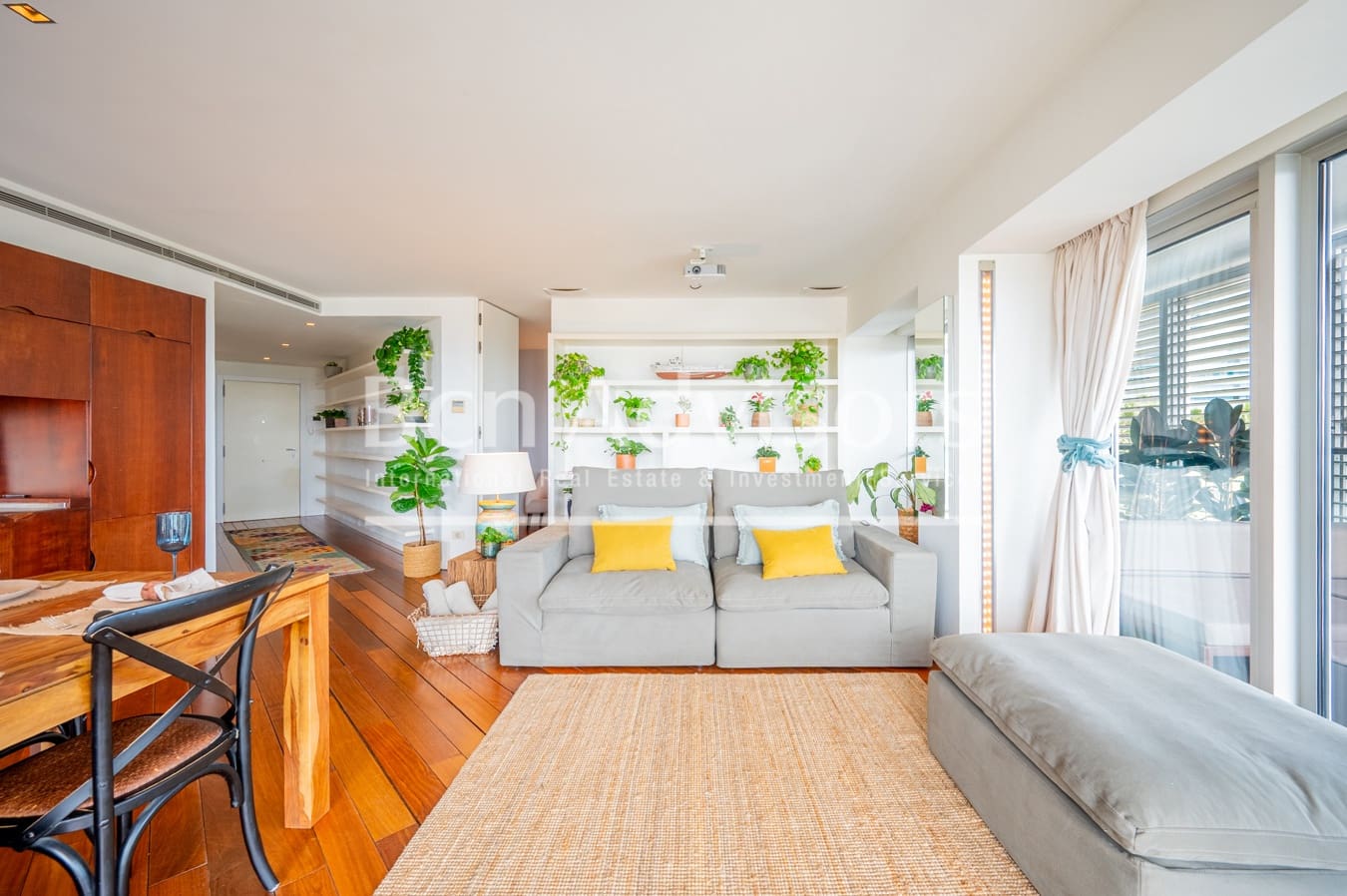 2 soveværelse Lejlighed til salg i Barcelona by med swimmingpool garage - € 1.190.000 (Ref: 9097499)