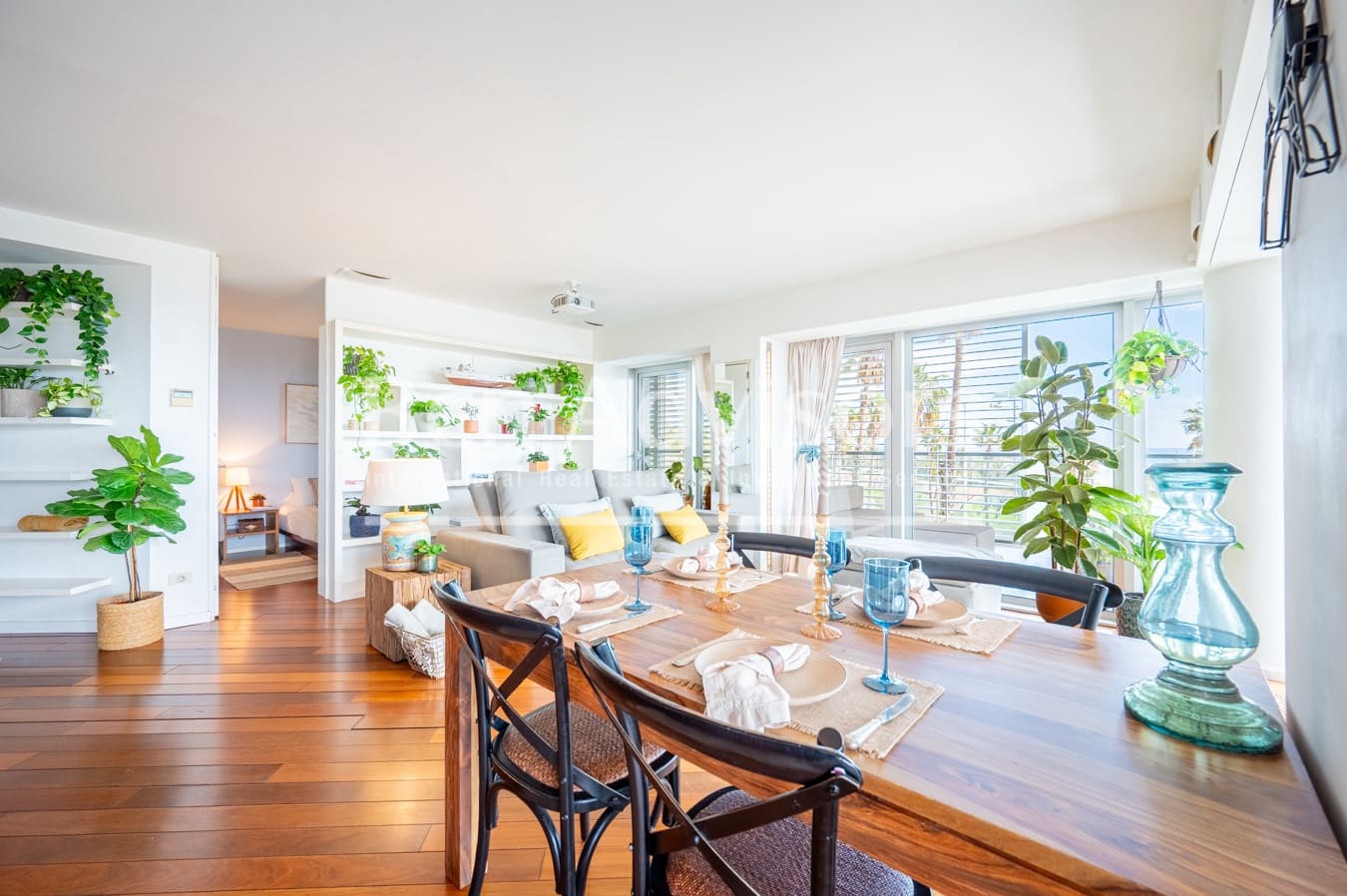 2 soveværelse Lejlighed til salg i Barcelona by med swimmingpool garage - € 1.190.000 (Ref: 9097499)