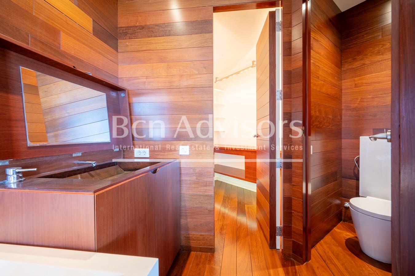 2 soveværelse Lejlighed til salg i Barcelona by med swimmingpool garage - € 1.190.000 (Ref: 9097499)