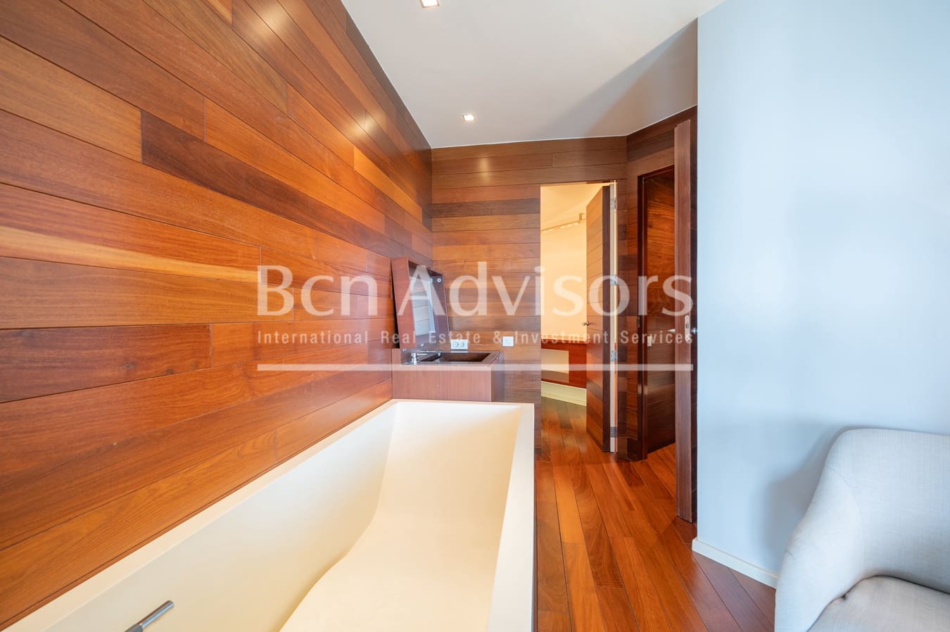 2 soveværelse Lejlighed til salg i Barcelona by med swimmingpool garage - € 1.190.000 (Ref: 9097499)