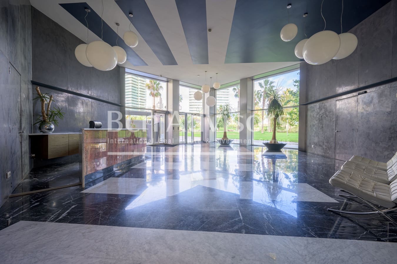 2 soveværelse Lejlighed til salg i Barcelona by med swimmingpool garage - € 1.190.000 (Ref: 9097499)