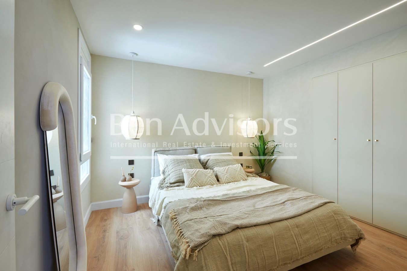 4 soveværelse Lejlighed til salg i Barcelona by - € 1.315.000 (Ref: 9097503)