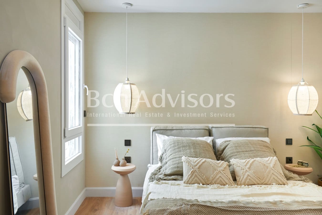 4 soveværelse Lejlighed til salg i Barcelona by - € 1.315.000 (Ref: 9097503)