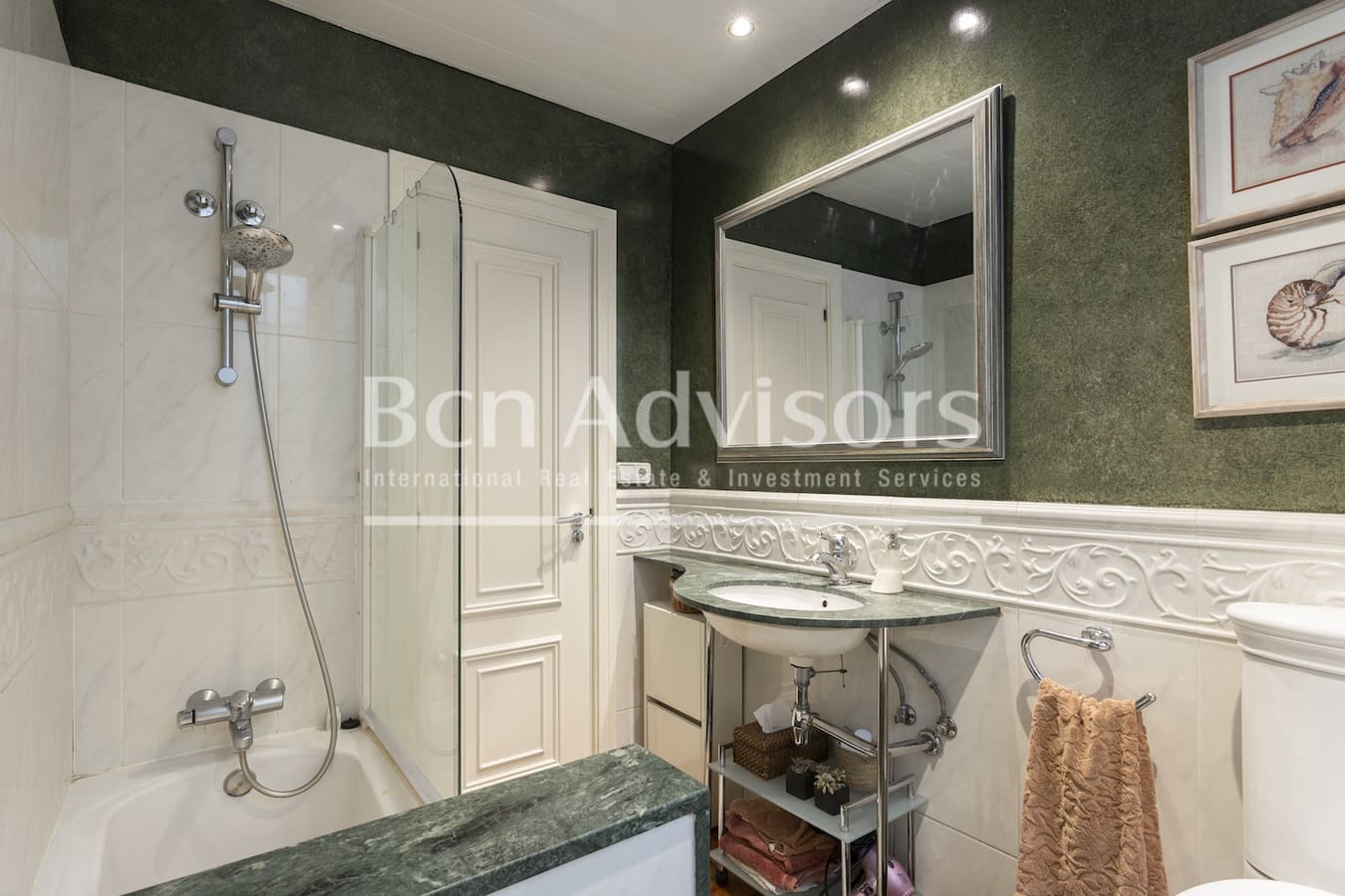 2 soveværelse Lejlighed til salg i Barcelona by - € 685.000 (Ref: 9097510)