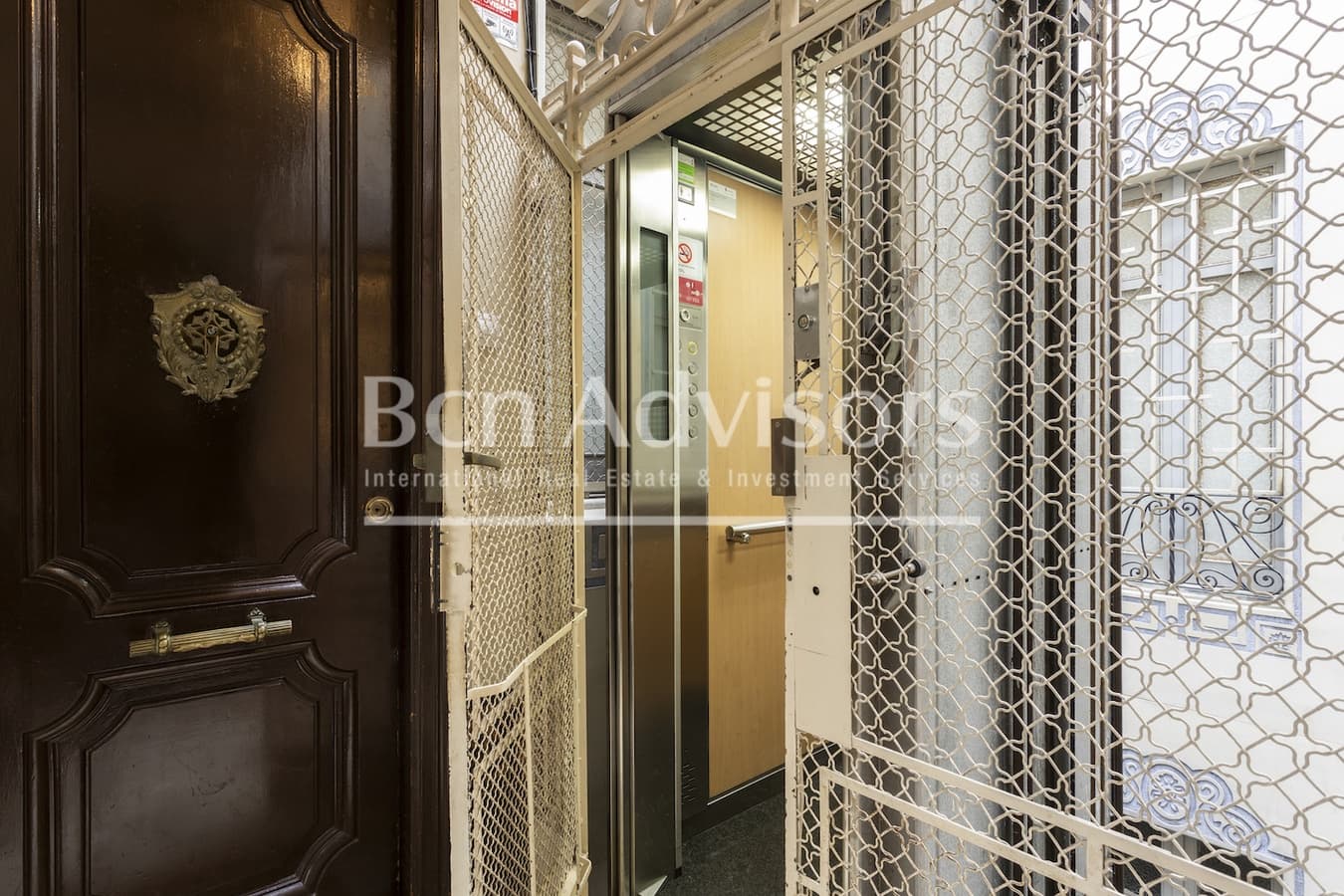 2 soveværelse Lejlighed til salg i Barcelona by - € 685.000 (Ref: 9097510)