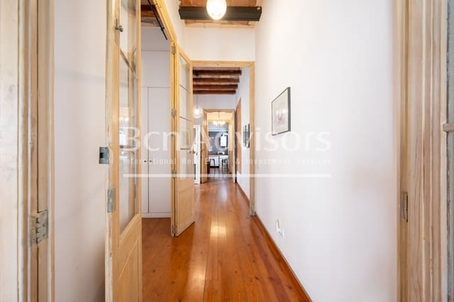 2 slaapkamer Appartement te koop in El Barri Gòtic, Barcelona stad - € 495.000 (Ref: 9097513)