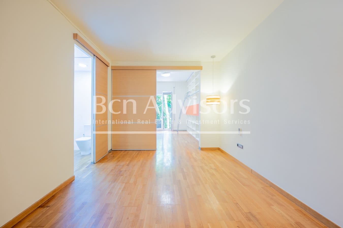 2 soveværelse Lejlighed til salg i Barcelona by - € 599.000 (Ref: 9097514)